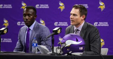 Vikings Meet With QB Jayden Daniels at NFL Combine