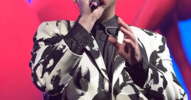 Westlife star,  Mark Feehily reveals he is quitting the band after falling�ill�with�sepsis