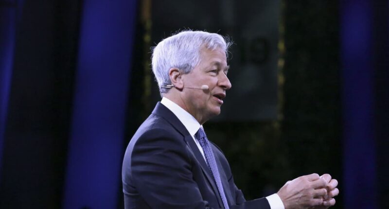 Why Jamie Dimon’s $150 million JPMorgan stock sale could be reason for caution