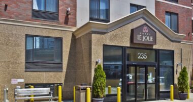 Hotel Le Jolie Williamsburg Migrants