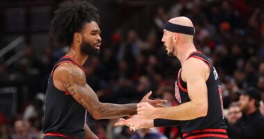 Alex Caruso Drops 2-Word Take on Coby White Snub