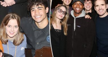 Angelina Jolie, daughter Vivienne pose with Broadway's 'The Outsiders' cast