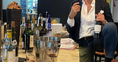 Aoki Lee Simmons, 21, hints at being depressed after splitting from Vittorio Assaf, 65