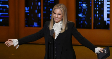 Babs Streisand Unleashes Fact-Free Meme About Differences in Republican vs. Democrat Economies