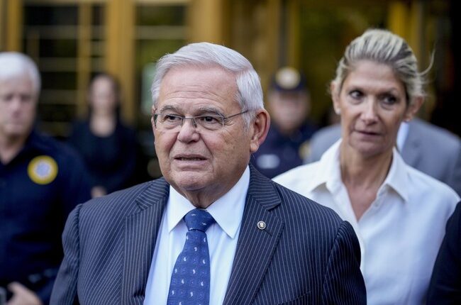 Bob Menendez Poised to Throw Wife Under the Bus With 'She Did It!' Defense in Bribery Trial – RedState