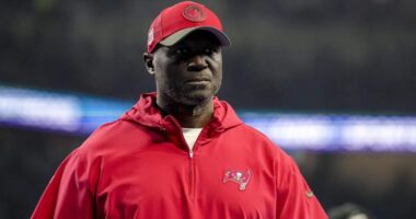 Buccaneers Predicted to Add Former 28-TD QB With 'Big Arm'