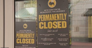 Buffalo Wild Wings has closed its downtown Portland bar after a long feud with city officials over a nearby car park it said became a crime haven