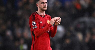 Mason Mount made his first return to Stamford Bridge since leaving Chelsea to join United