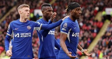 Jamie Redknapp has claimed Chelsea would be in a 'relegation battle' if it wasn't for one star player