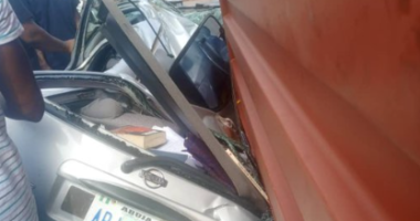 Container falls on a car in Lagos, kills passenger while driver escaped unhurt