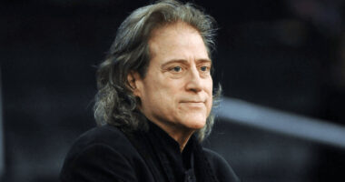 Curb Your Enthusiasm Star Richard Lewis Passes Away at 76