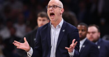 Dan Hurley Net Worth, Salary, and New Contract With the Uconn Huskies