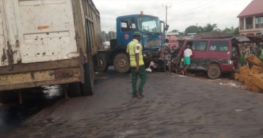 Drunk driver kills two after ramming truck into bus