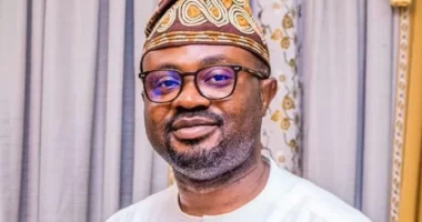 Eid-el-Fitr: FG declares Tuesday, Wednesday public holidays