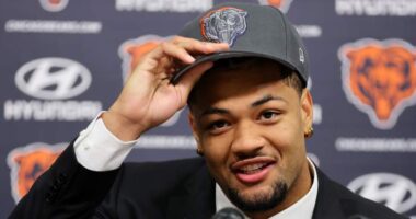 Former Bears All-Pro Olin Kreutz Criticizes Chicago's Draft Strategy