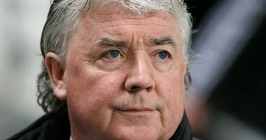 Joe Kinnear, the former manager of Wimbledon and Newcastle, has died at the age of 77
