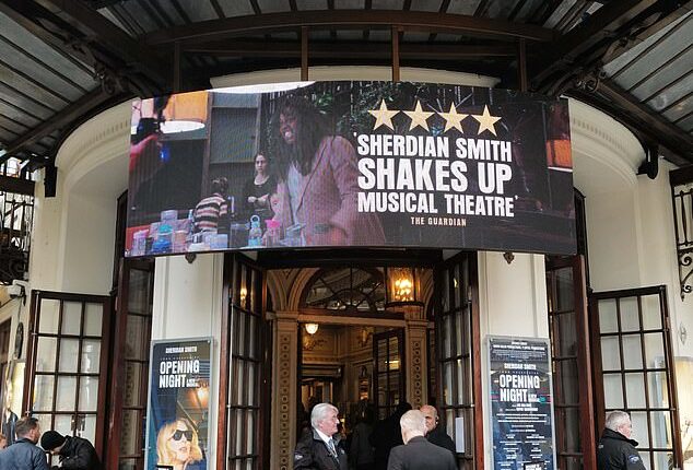 From snoring to clapping and getting drunk...Inside the theatre as Sheridan Smith gets set for the curtain call of Opening Night after producers announced show would end its West End run early