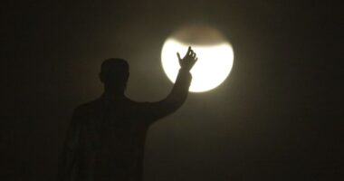 Inmates' Lawsuit Unlocks Solar Eclipse Viewing in New York Prison – RedState