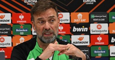 Liverpool manager Jurgen Klopp was involved in an awkward exchange with a Dutch reporter he thought had conducted a brutal interview with Jordan Henderson a few weeks back