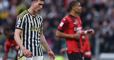 Juventus were frustrated in a goalless draw against AC Milan as their faltering form continued