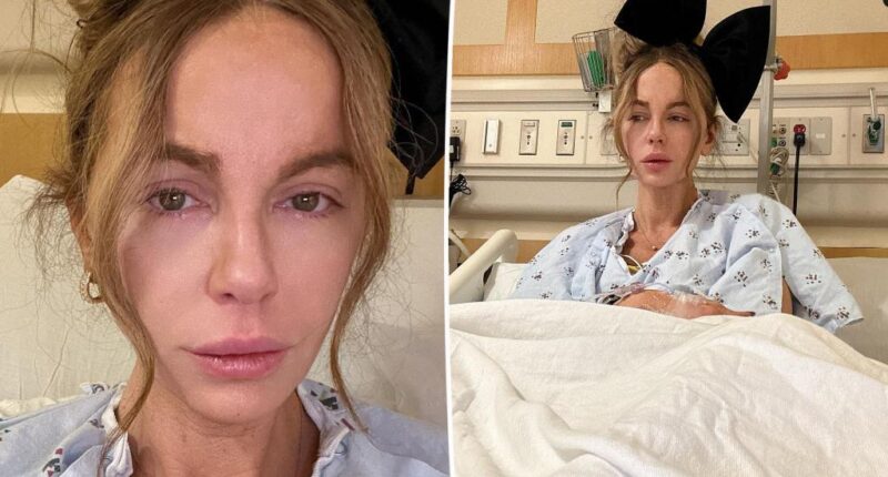 Kate Beckinsale mysteriously deletes photos from hospital stay