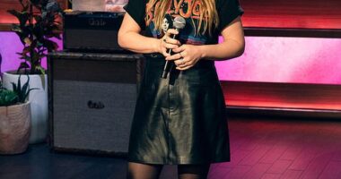 Kelly Clarkson looked ready to rock during for Monday's episode her eponymous talk show, The Kelly Clarkson Show