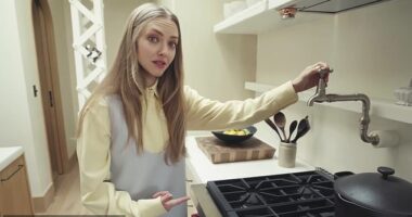 Amanda Seyfried showed off her lazy tap during a YouTube home tour for Architectural Digest, describing it as 'stunning'