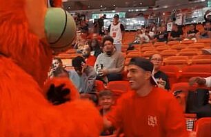 The Inter Miami striker met Burnie prior to tipoff