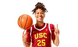 McKenzie Forbes Height, Age, Religion, Nationality, Wikipedia, Partner, Parents, Gender, Net Worth