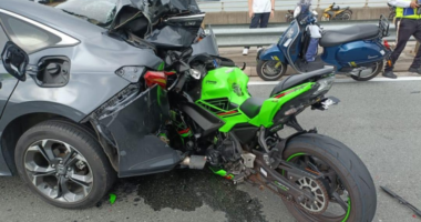 M'sian motorcyclist, 28, dies after being flung onto road in Second Link collision - Mothership.SG
