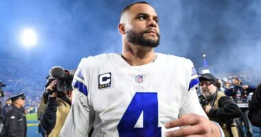 NFL Exec Claims Cowboys Are Tanking to Keep QB Dak Prescott