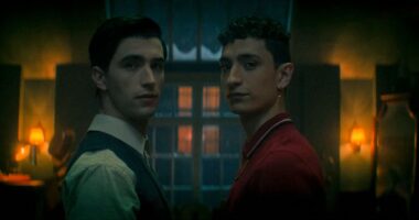 Netflix's New Supernatural Thriller Based On Neil Gaiman's Comic Grabs 90% Rotten Tomatoes