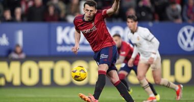Osasuna striker Ante Budimir mocked over 'worst penalty EVER' after Croatian star fluffs 97th-minute spot-kick in 1-0 defeat against Valencia, as fans fume 'what is he even trying?!'