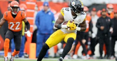 Pittsburgh Steelers Drafted Darnell Washington Despite Knees