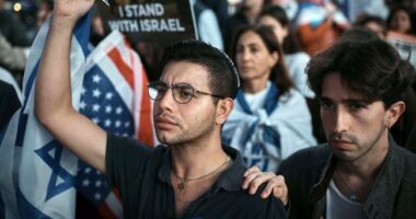 Pro-Israel Rally in London is So Peaceful, Leftists Are Dumbfounded