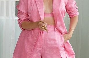 Los Angeles-based stylist Lindsay Albanese gave her advice for dressing for your shape