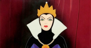Reports: Disney World Casts Male Performer as Evil Queen from 'Snow White'