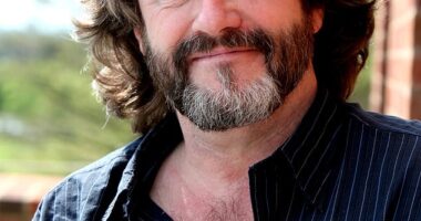 Gregory Doran, who became artistic director of the Royal Shakespeare Company in 2012 and held the position until 2022, has blasted trigger warnings for audiences