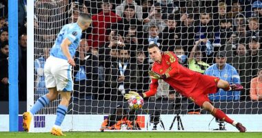 Real Madrid goalkeeper Andriy Lunin saves from Mateo Kovacic as preparation paid off in their Champions League victory over Manchester City