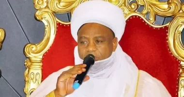 Sultan declares Wednesday Eid el Fitr as new moon was not sighted