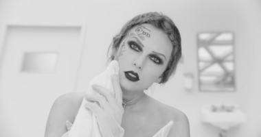 Taylor Swift's New Album Isn't As Edgy As She Thinks