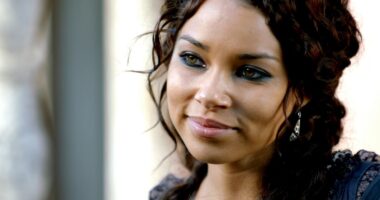 The Life and Career of Jessica Parker Kennedy: Age, Height