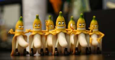 This Is BANANAS! Pro-Hamas Protesters A-Peel to UCLA to Ban Assault Fruits and LOL