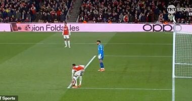 Gabriel clearly handled the ball from a goal kick, but the referee chose to take no action