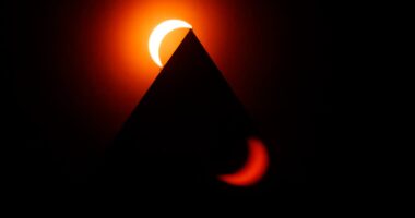 Total solar eclipse in pictures