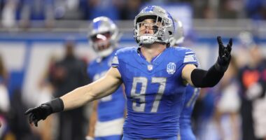 Trade Proposal Provides Lions Chance to Grab Edge Laiatu Latu