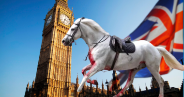 UK: Blood Red Horse and Big Ben Suddenly Stops Working
