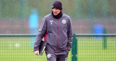 Aston Villa boss Unai Emery will take charge of his 1,000th game on Thursday night