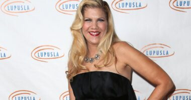 What Is Kristen Johnston Doing Now? Her Age, Height, Net Worth