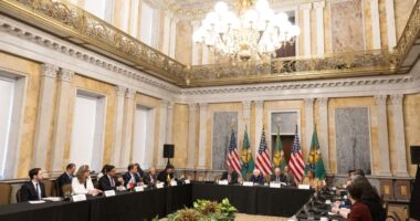‘Extraordinary’ U.S. government debt may mean prolonged bond-market volatility